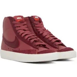 Women Nike Red Blazer 77 vintage mid sneakers